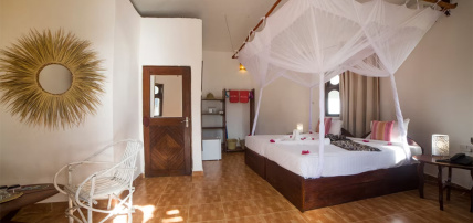 Hôtel Antonio Beach Tree House & Spa 4* + Safari 2 nuits dans la réserve de Selous en avion, Séjour Tanzanie, Zanzibar par Ôvoyages Hôtel Antonio Beach Tree House & Spa 4* + Safari 2 nuits dans la réserve de Selous en avion, Séjour Tanzanie, Zanzibar par Ôvoyages