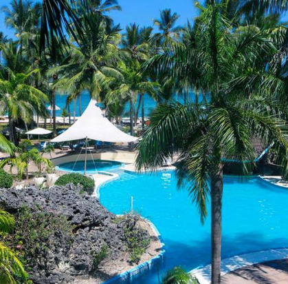 Hôtel Diani Reef Beach Resort & Spa 3* + Safari 1 nuit, Séjour Kenya par Ôvoyages Hôtel Diani Reef Beach Resort & Spa 3* + Safari 1 nuit, Séjour Kenya par Ôvoyages