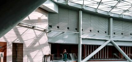 Hôtel Andaz Capital Gate by Hyatt 5*, Séjour Emirats Arabes Unis, Abu Dhabi par Ôvoyages Hôtel Andaz Capital Gate by Hyatt 5*, Séjour Emirats Arabes Unis, Abu Dhabi par Ôvoyages